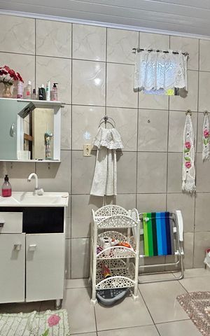 Casa à venda com 360m², 6 quartos e 3 vagasBanheiro