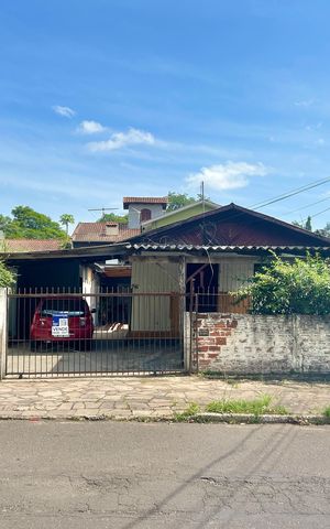 Casa à venda com 360m², 6 quartos e 3 vagasPlaca