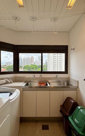 Apartamento à venda com 400m², 3 quartos e 4 vagasÁrea de Serviço