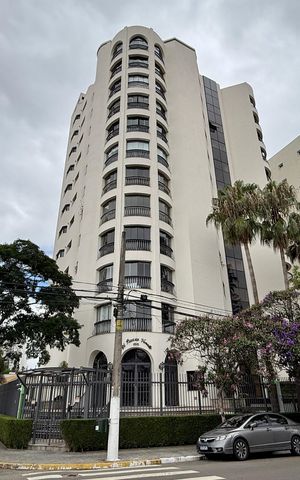Apartamento à venda com 400m², 3 quartos e 4 vagasFachada