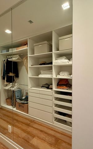 Apartamento à venda com 400m², 3 quartos e 4 vagasCloset Suíte 2
