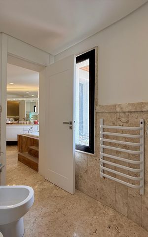 Apartamento à venda com 400m², 3 quartos e 4 vagasBanheiro Suíte 1