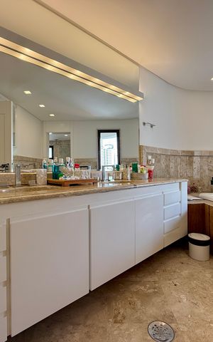 Apartamento à venda com 400m², 3 quartos e 4 vagasBanheiro Suíte 1