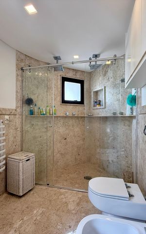 Apartamento à venda com 400m², 3 quartos e 4 vagasBanheiro Suíte 1