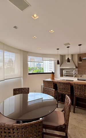 Apartamento à venda com 400m², 3 quartos e 4 vagasVaranda