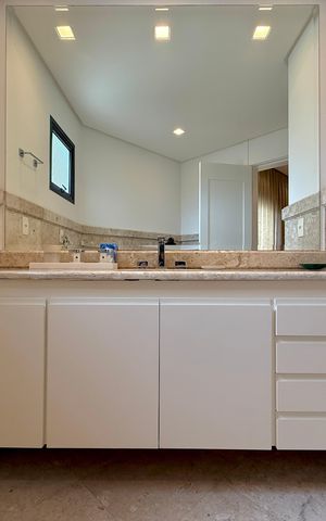 Apartamento à venda com 400m², 3 quartos e 4 vagasBanheiro Suíte 3