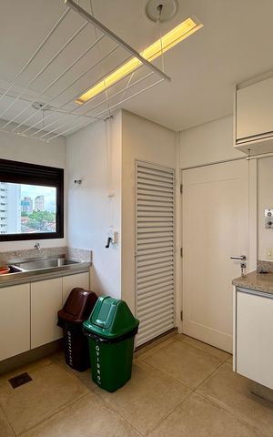 Apartamento à venda com 400m², 3 quartos e 4 vagasÁrea de Serviço