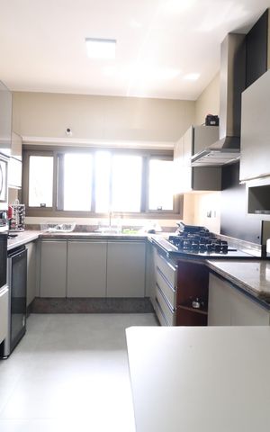 Apartamento para alugar com 264m², 5 quartos e 2 vagasCozinha