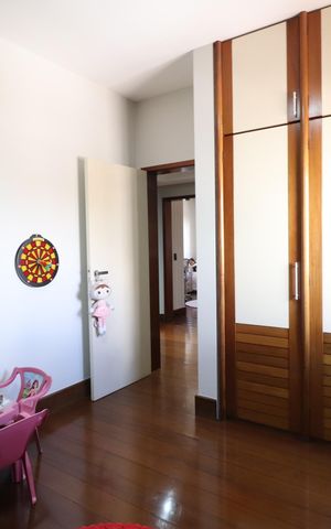 Apartamento para alugar com 264m², 5 quartos e 2 vagasQuarto 3