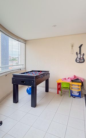 Apartamento à venda com 145m², 3 quartos e 2 vagas Apartamento à venda com 145m², 3 quartos e 2 vagasVaranda da Sala