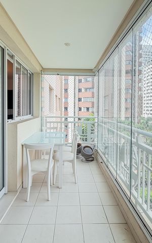 Apartamento à venda com 145m², 3 quartos e 2 vagas Apartamento à venda com 145m², 3 quartos e 2 vagasVaranda da Sala