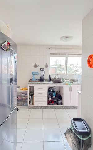 Apartamento à venda com 145m², 3 quartos e 2 vagas Apartamento à venda com 145m², 3 quartos e 2 vagasCozinha