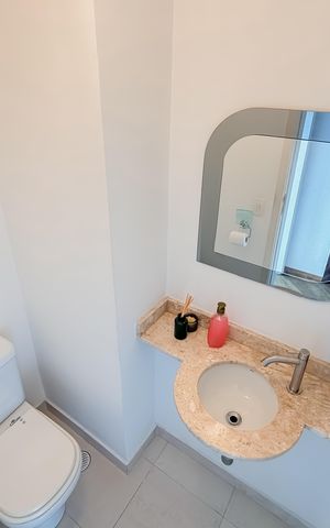 Apartamento à venda com 145m², 3 quartos e 2 vagas Apartamento à venda com 145m², 3 quartos e 2 vagasLavabo