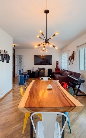 Apartamento à venda com 145m², 3 quartos e 2 vagas Apartamento à venda com 145m², 3 quartos e 2 vagasSala