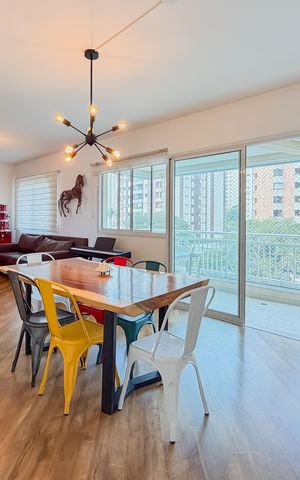 Apartamento à venda com 145m², 3 quartos e 2 vagas Apartamento à venda com 145m², 3 quartos e 2 vagasSala