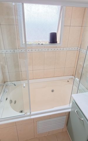 Apartamento à venda com 145m², 3 quartos e 2 vagas Apartamento à venda com 145m², 3 quartos e 2 vagasBanheiro da Suíte