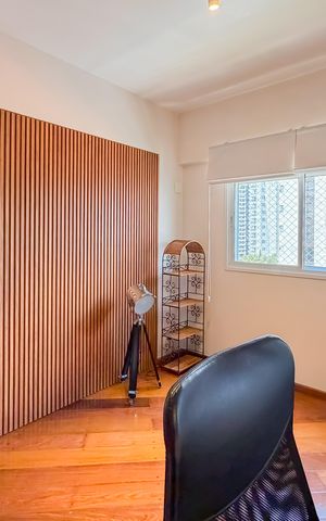 Apartamento à venda com 175m², 3 quartos e 4 vagas Apartamento à venda com 175m², 3 quartos e 4 vagasEscritório