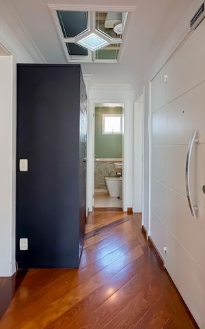 Apartamento à venda com 175m², 3 quartos e 4 vagas Apartamento à venda com 175m², 3 quartos e 4 vagasSala - Entrada