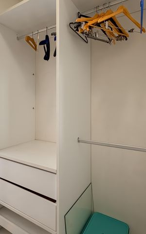 Apartamento à venda com 175m², 3 quartos e 4 vagas Apartamento à venda com 175m², 3 quartos e 4 vagasCloset da Suíte Master