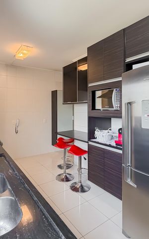 Apartamento à venda com 175m², 3 quartos e 4 vagas Apartamento à venda com 175m², 3 quartos e 4 vagasCozinha
