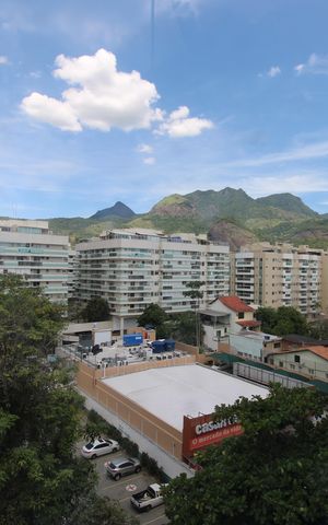 Apartamento à venda com 168m², 3 quartos e 2 vagasSala - Varanda