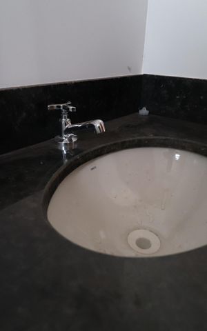 Apartamento para alugar com 79m², 2 quartos e 1 vagaBanheiro do Quarto 2