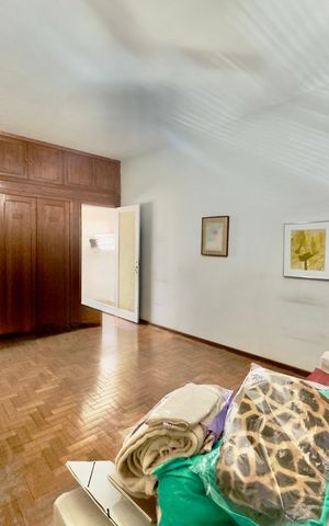 Casa para alugar com 300m², 4 quartos e 4 vagas