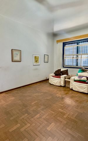 Casa para alugar com 300m², 4 quartos e 4 vagas