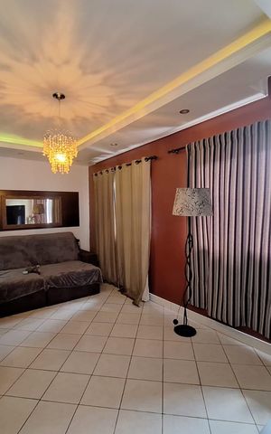 Casa à venda com 80m², 3 quartos e 2 vagas
