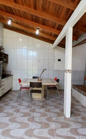 Casa à venda com 80m², 3 quartos e 2 vagas