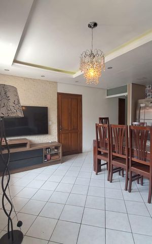 Casa à venda com 80m², 3 quartos e 2 vagas
