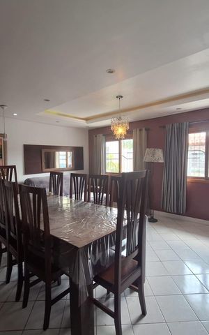 Casa à venda com 80m², 3 quartos e 2 vagas