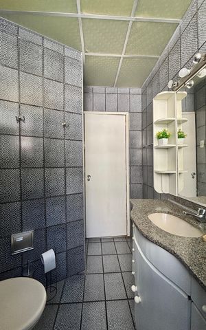Apartamento à venda com 100m², 3 quartos e sem vaga Apartamento à venda com 100m², 3 quartos e sem vagaBanheiro social