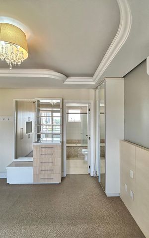 Apartamento à venda com 123m², 3 quartos e 1 vaga Apartamento à venda com 123m², 3 quartos e 1 vagaSuíte
