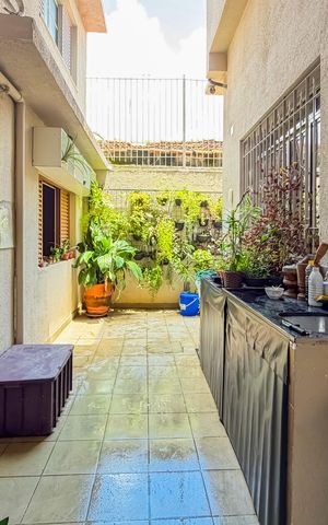 Casa para alugar com 372m², 6 quartos e 7 vagas Casa para alugar com 372m², 6 quartos e 7 vagasÁrea de Serviço