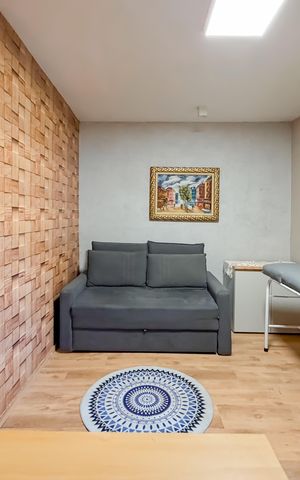 Casa para alugar com 372m², 6 quartos e 7 vagas Casa para alugar com 372m², 6 quartos e 7 vagasEdícula - Quarto 2