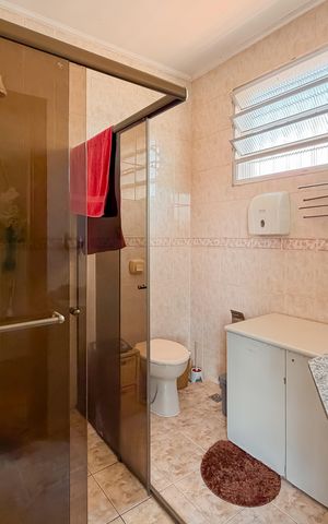 Casa para alugar com 372m², 6 quartos e 7 vagas Casa para alugar com 372m², 6 quartos e 7 vagasBanheiro da Suíte