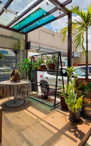 Casa para alugar com 372m², 6 quartos e 7 vagas Casa para alugar com 372m², 6 quartos e 7 vagasEntrada