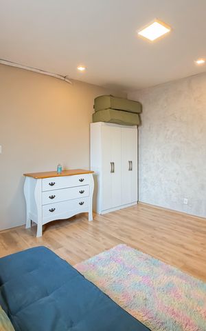 Casa para alugar com 372m², 6 quartos e 7 vagas Casa para alugar com 372m², 6 quartos e 7 vagasEdícula - Suíte