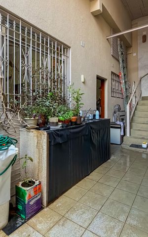 Casa para alugar com 372m², 6 quartos e 7 vagas Casa para alugar com 372m², 6 quartos e 7 vagasÁrea de Serviço