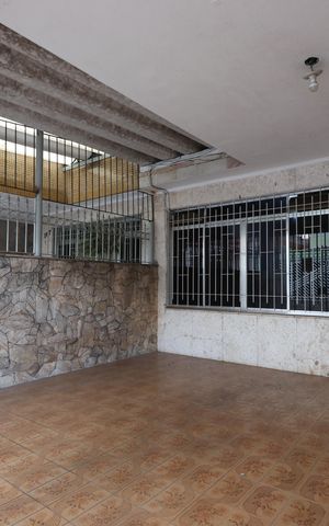 Casa à venda com 125m², 2 quartos e 2 vagasGaragem