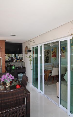 Apartamento à venda com 97m², 2 quartos e 2 vagasSala - Varanda