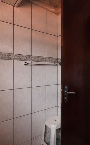 Casa à venda com 100m², 5 quartos e 11 vagasBanheiro 4