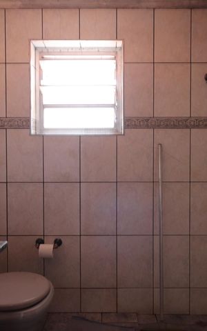 Casa à venda com 100m², 5 quartos e 11 vagasBanheiro 4