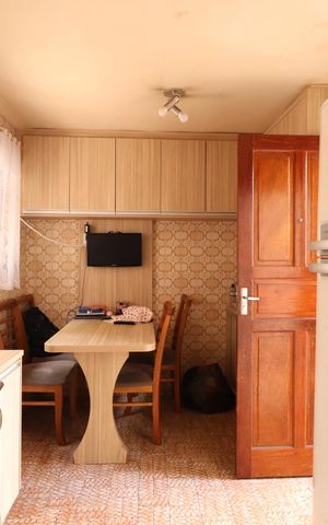 Casa à venda com 100m², 5 quartos e 11 vagasCozinha