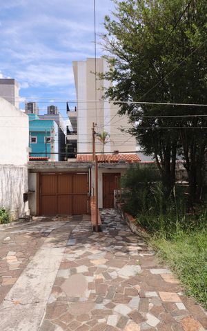 Casa à venda com 100m², 5 quartos e 11 vagasGaragem