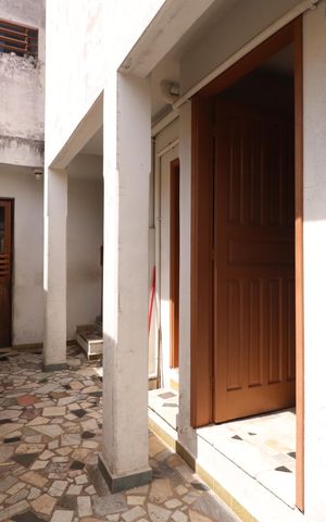 Casa à venda com 100m², 5 quartos e 11 vagasCorredor