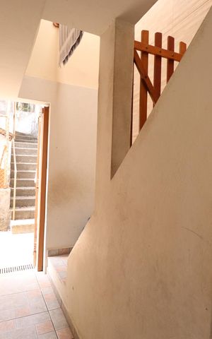 Casa à venda com 100m², 5 quartos e 11 vagasÁrea de Serviço
