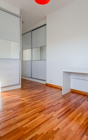 Apartamento à venda com 300m², 4 quartos e 4 vagas Apartamento à venda com 300m², 4 quartos e 4 vagasSuíte 2