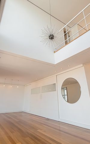 Apartamento à venda com 300m², 4 quartos e 4 vagas Apartamento à venda com 300m², 4 quartos e 4 vagasSala